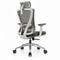 Ergonomischer Bürostuhl Grau/Schwarz/Silber mit Netzrückenlehne, Kopfstütze und Armlehnen, 66 x 66 x 118–128 cm